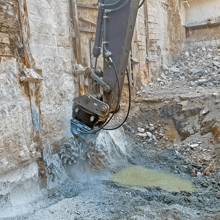 Rockzone rockwheel attachment cutting through rock